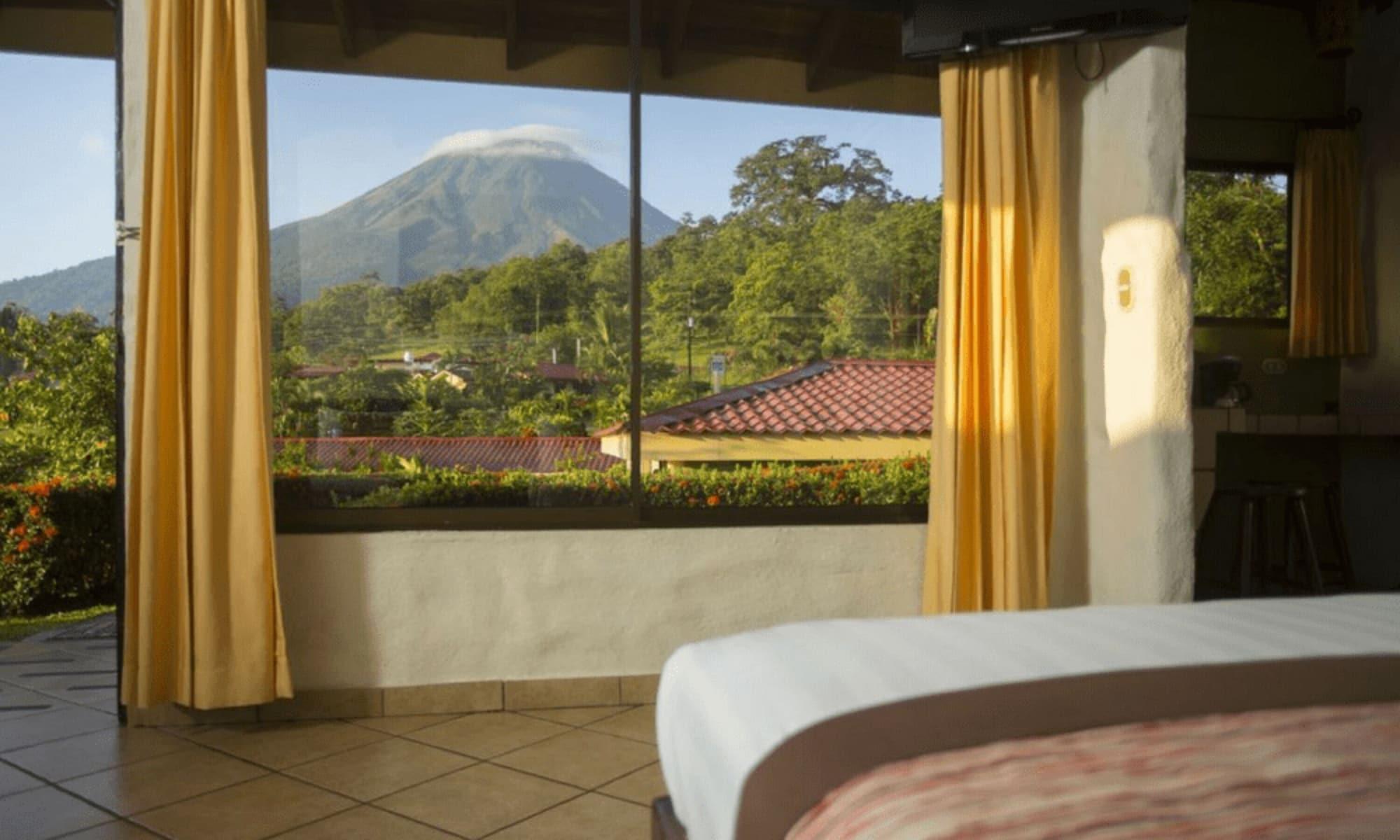 Arenal Volcano Inn Ла Фортуна Экстерьер фото